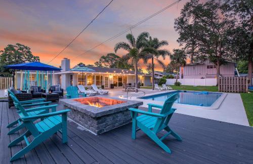 Ballentine Manor Estates Casa | Relax in a Private 4BR Oasis Pool Fire Pit & BBQ