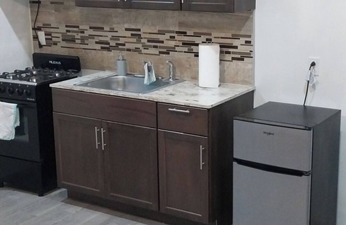 Nassau Casa | Relax in a Safe Environment Located in a Gated Community 5 minutes from Airport