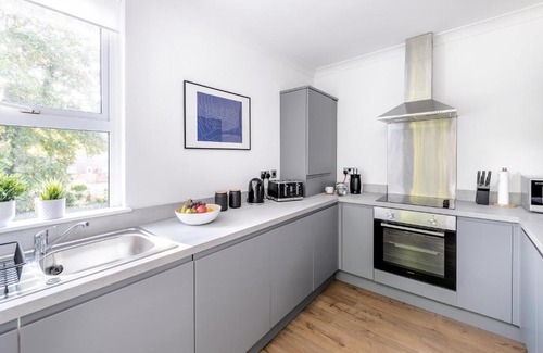 Pontcanna Apartamento | Relax In Comfortable & Stylish Pontcanna Apartment, Free Private Parking