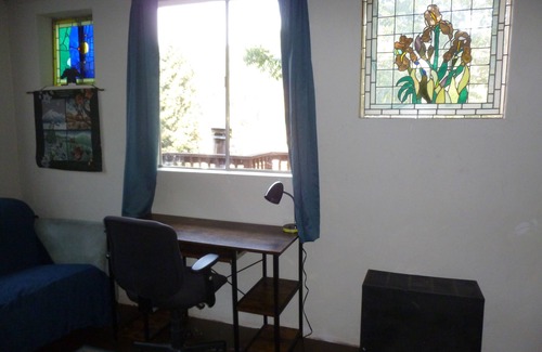 Oakland Casa | Relax in garden paradise with free views -special 15% weekly discount - BOOK NOW