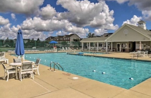 Villages of Five Points Condominio | Relax in Lewes Condo near the beaches!