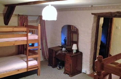 Llanybydder Cabaña | Relax in Mountain View Cottage at Cwmiar Farm