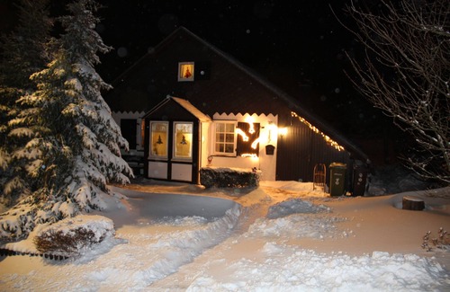 Neuastenberg Chalet De Esquí | Relájese en la naturaleza Chalet Eve Neuastenberg