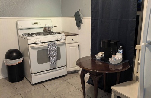 Redford Casa | Relax in Redford -Charming 2-bedroom, 1 bath house