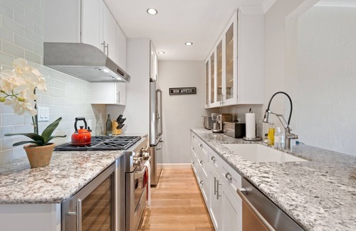St. Helena Casa | Relax in St. Helena - Hot Tub, Vineyard Home, Game Room, Dedicated Work Space