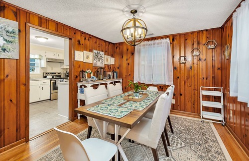 Darien Casa | Relax in Style: 3BR Home w/ Screened Patio, Walk to Downtown, Boat Parking Here!