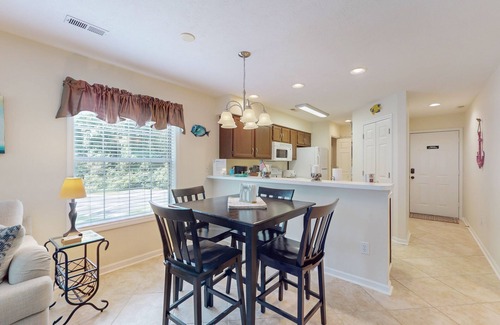 Longs Condominio | Relax in style at Longs Cozy Haven: your comfortable, accessible retreat
