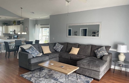 Central Myrtle Beach Condominio | Relax in Style – Spacious 2BR Myrtle Beach Condo Near Everything