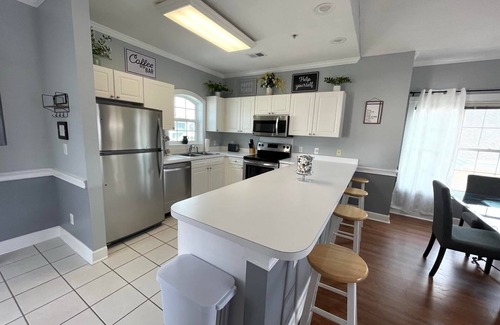 Central Myrtle Beach Condominio | Relax in Style – Spacious 2BR Myrtle Beach Condo Near Everything