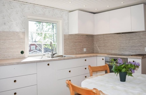 Markaryd Casa | Relax in this beautiful and charming holiday home with a fantastic lake view.