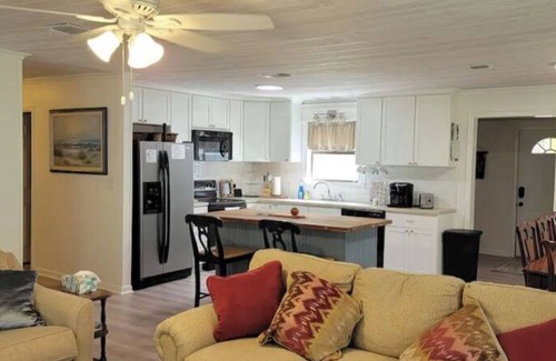Foley Casa | Relax near the Gulf! 3-Bedroom Home near Gulf Shores Beach 24 min