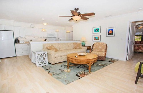Sanibel Condominio | Relax on your private deck with Gulf views Sanibel Island - Signal Inn 09
