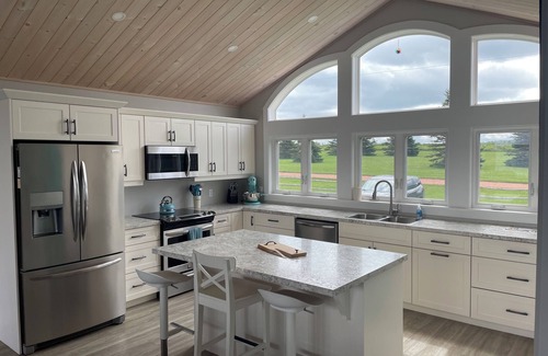 New London Cabaña | Relax overlooking the beautiful New London Bay in our 3 bed, 2 bath cottage