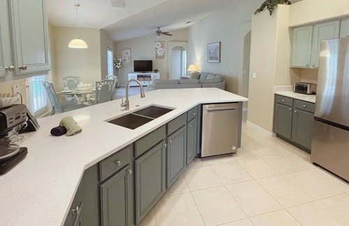 Orange Tree Casa | Relax & Play 4-Bed Villa with Pool and Game Room – Minutes to Disney