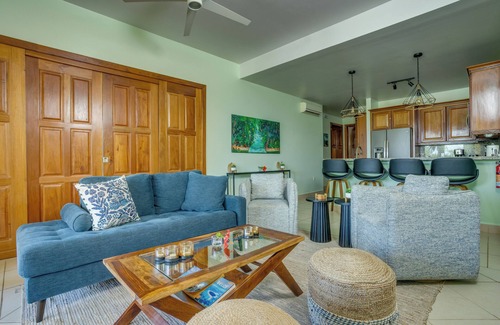 Cocoplum Condominio | Impresionante apartamento en la playa con piscina infinita y muelle