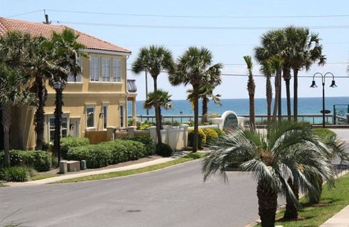 Miramar Beach Condominio | RELAJARSE Y REFRESCARSE en Maravilla # 1203, 3Bdrm 2Bath BEACH SERV para 4 RECIENTEMENTE REMODELADOS