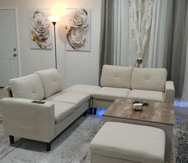 Detroit Apartamento | Relax & Stay Awhile
