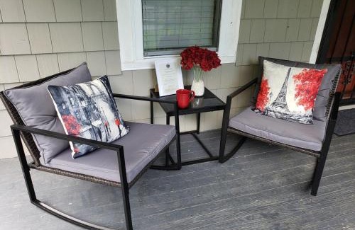 Woodfin Casa | Relax Under the Trees