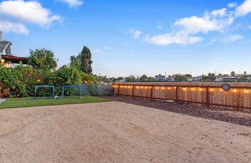 Paradise Hills Apartamento | Relax & Unwind - Cozy 1 BR w/Room for 5 Guests