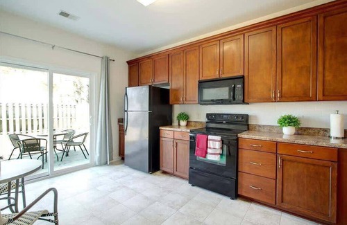 Port Wentworth Casa | Quiet Pooler Home by Savannah Airport
