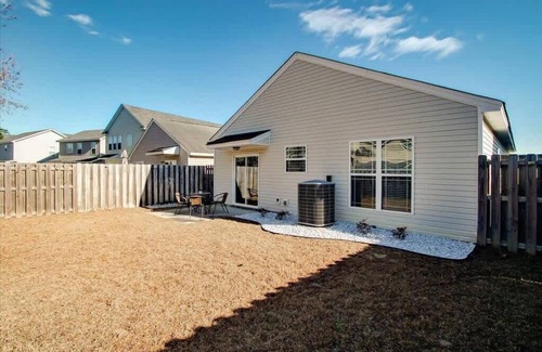 Port Wentworth Casa | Quiet Pooler Home by Savannah Airport