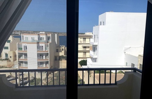Għadira Apartamento | Relax with the whole family at this peaceful place to stay