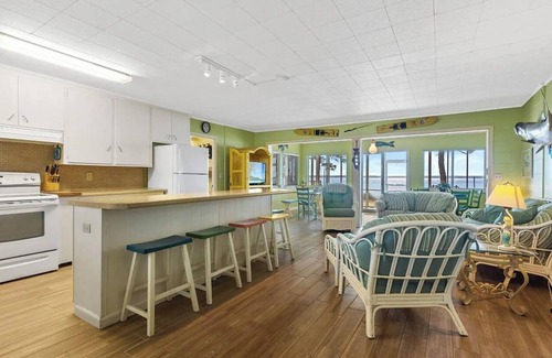 Panacea Casa | Relax with the whole family at this peaceful place to stay.