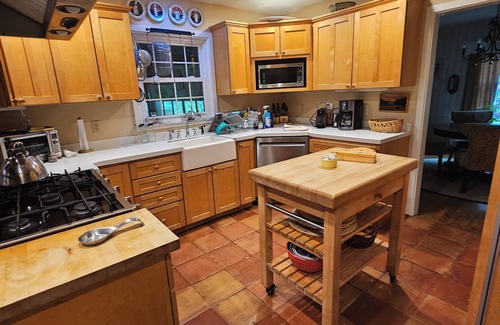 Armbrust Casa | Four Bedroom With Heated Swimming Pool Between Laurel Highlands & Pittsburgh