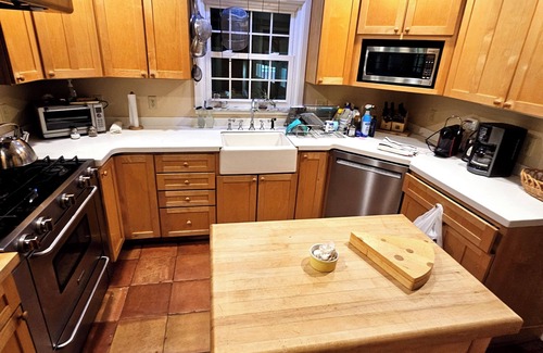 Armbrust Casa | Four Bedroom With Heated Swimming Pool Between Laurel Highlands & Pittsburgh