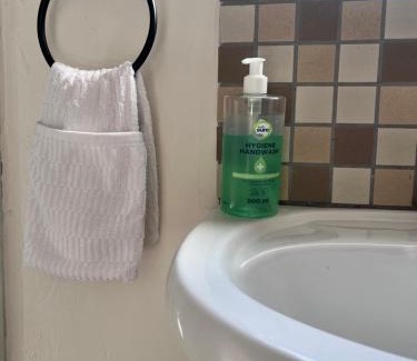 Trawal Casa | Relaxa Sleep & Go - Self Catering Accommodation