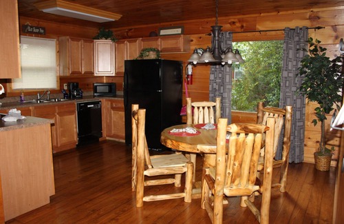 Caton Cabina | RELAXATION!!!~ALWAYS & FOREVER ~Honeymoon,ARCADE,Dollywood,VIEW,Private