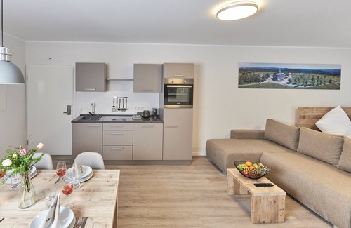 Winterberg Apartamento | "Relaxation and Adventure Await at Smart Resorts Haus Azur!"