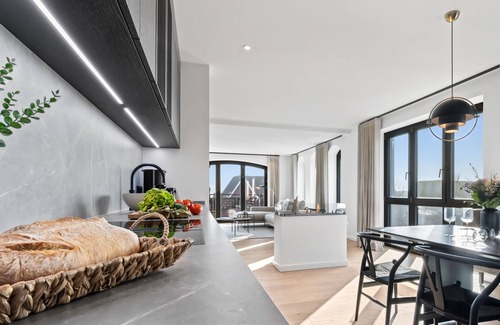 List Apartamento | "Relaxation and Luxury on Sylt: Your Soho Suite with Sea View Awaits!"