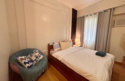 Novaliches Apartamento | Relaxation for Family & Couples Comfort Netflix & Chill Near Mall SM Fairview Trees Residences Quezon City
