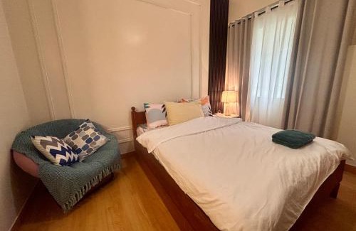 Novaliches Apartamento | Relaxation for Family & Couples Comfort Netflix & Chill Near Mall SM Fairview Trees Residences Quezon City