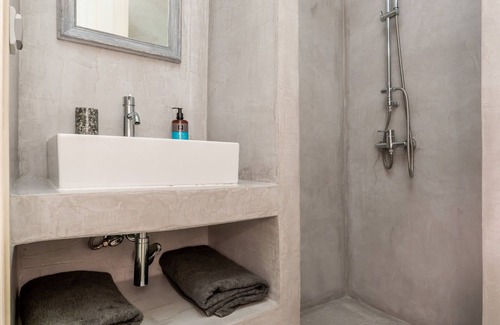 Kea Otro | Relaxation in nature with sea and sunset views close to the port
