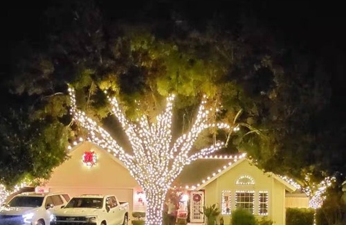 Porterville Casa | Relaxation meets comfort HERE at Redwood Inn