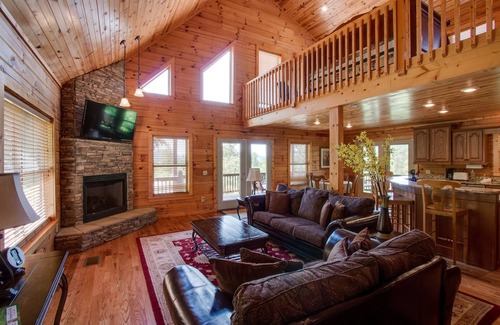 Silver Point Chalet De Esquí | ¡Por tranquilidad, entretenimiento y paz, este es el hogar!