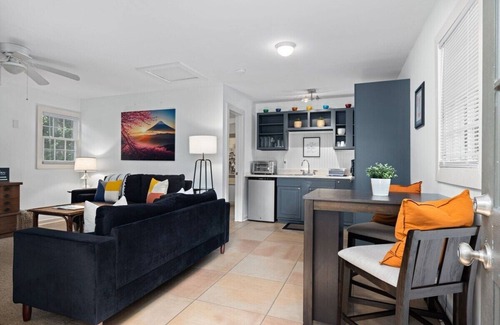 Wilmington Apartamento | Relaxed Garden - 4 miles to Beach!