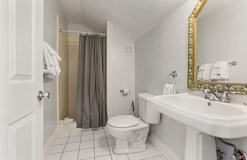 Mid-City Hotel | Acogedor y fácil en Budget Express Studios