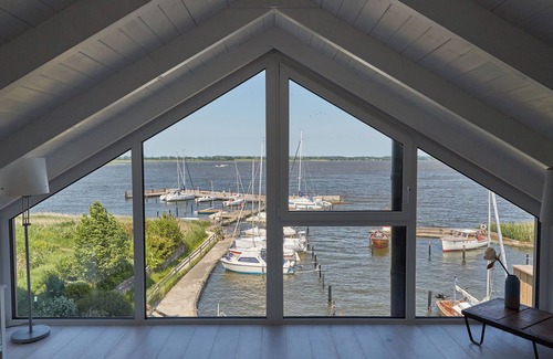 Borgwedel Casa | Relaxed vacation by the water: Holiday home Schuppen 23 for up to four people!