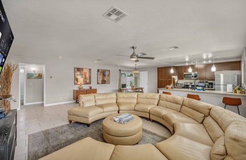 Rancho Oakey Apartamento | Modern Gem near Down Town