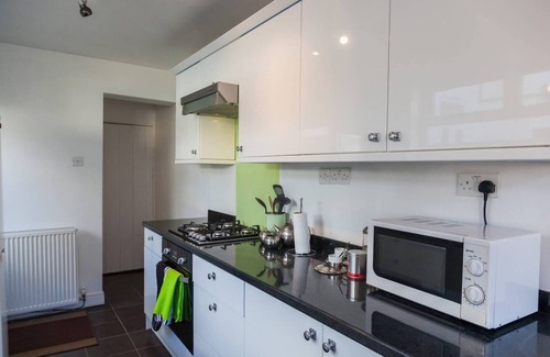 Guisborough Casa | Inviting 2-Bed House in Guisborough plus sofabed