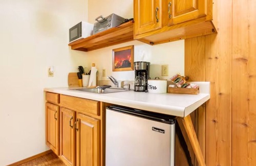 Volcano Apartamento | Relaxing 2-bedroom Lodge in Volcano with Hot Tub