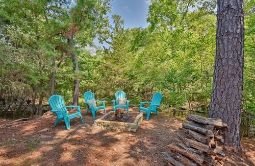 La Grange Cabina | Relaxing 2-bedroom cabin on Lake Jean