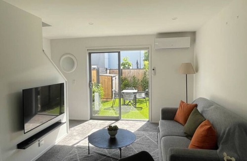 Upper Riccarton Casa | Relaxing 2BR House in Mohua Lane