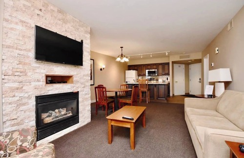 Oro-Medonte Condominio | Relaxing 2BR Retreat at Carriage Hills