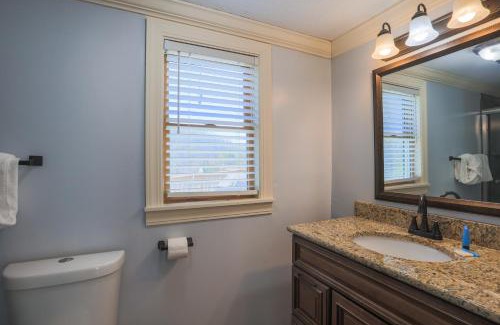 Gatlinburg Chalet De Esquí | Relaxing 3BR Cottage 1 mile to Main st attractions Views