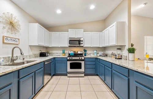 Bermuda Dunes Casa | Relaxing 5BR Retreat with Pool Game Room