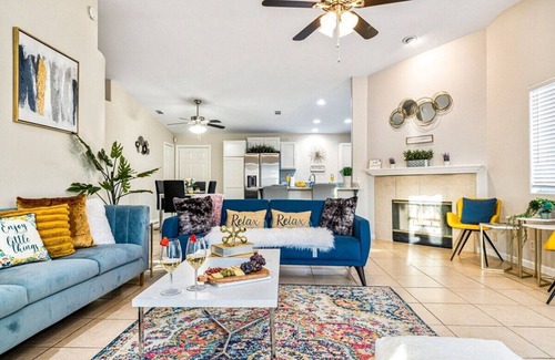 Bermuda Dunes Casa | Relaxing 5BR Retreat with Pool Game Room